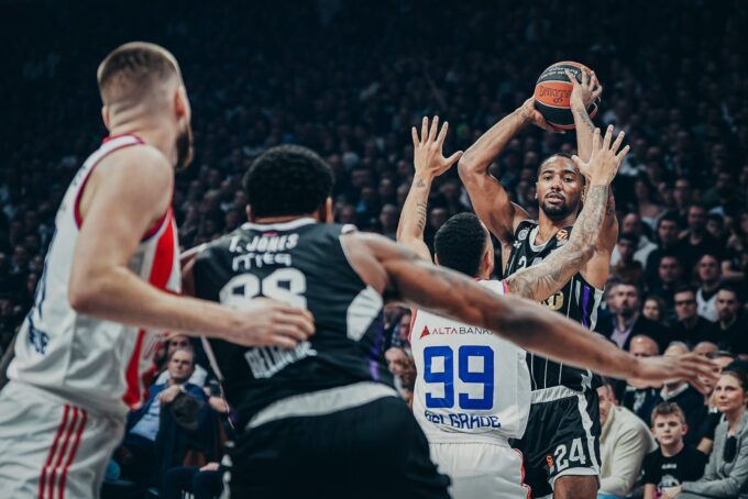 Tajrik Džons napušta Partizan