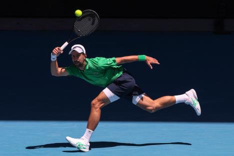 Đoković slavi pobedu protiv Frančeska